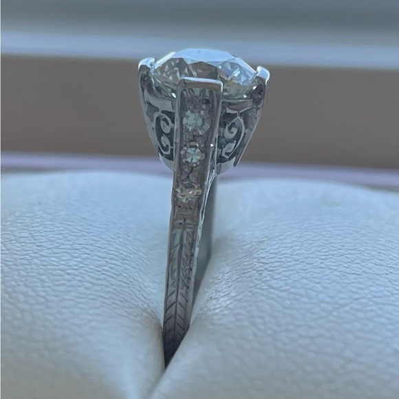 Antique 1.5 carat Natural Old European Cut Diamond Engagement Ring In Platinum - Picture 7 of 11